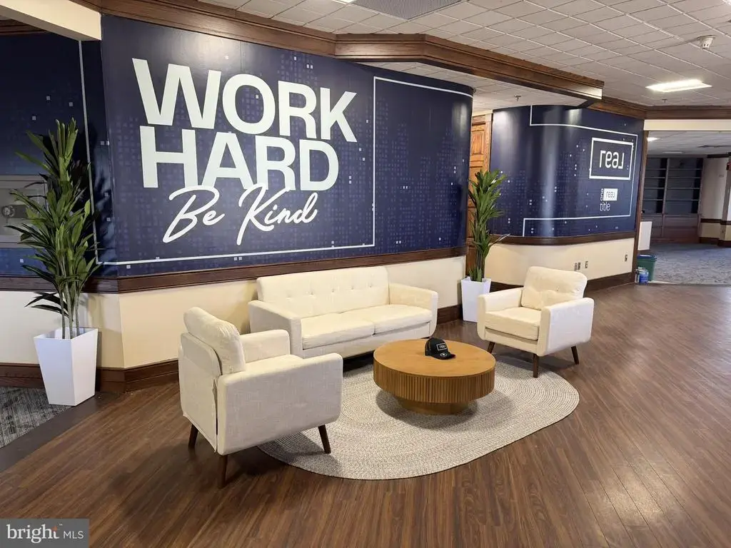1099 White Horse Rd #3rd Floor, VOORHEES