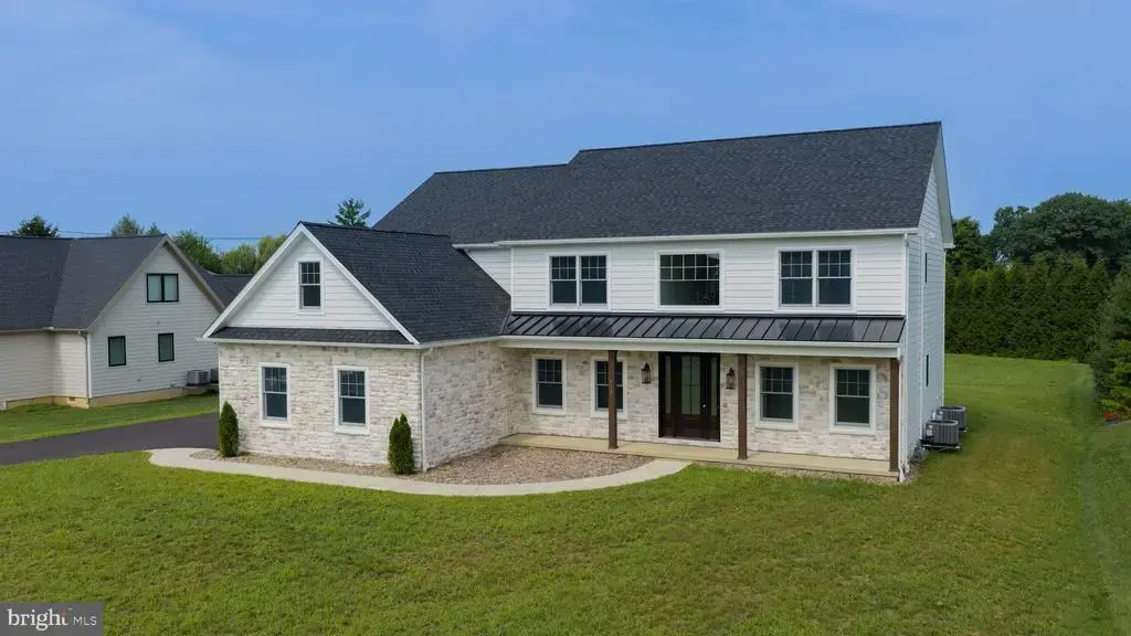 513 Cheltenham Ct, LITITZ