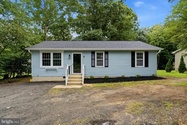 520 Laurel Dr, Lusby