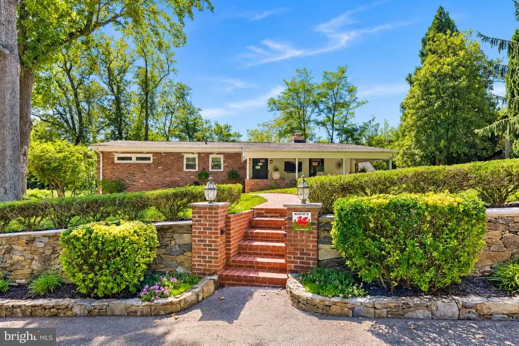 6527 Jay Miller Dr., FALLS CHURCH