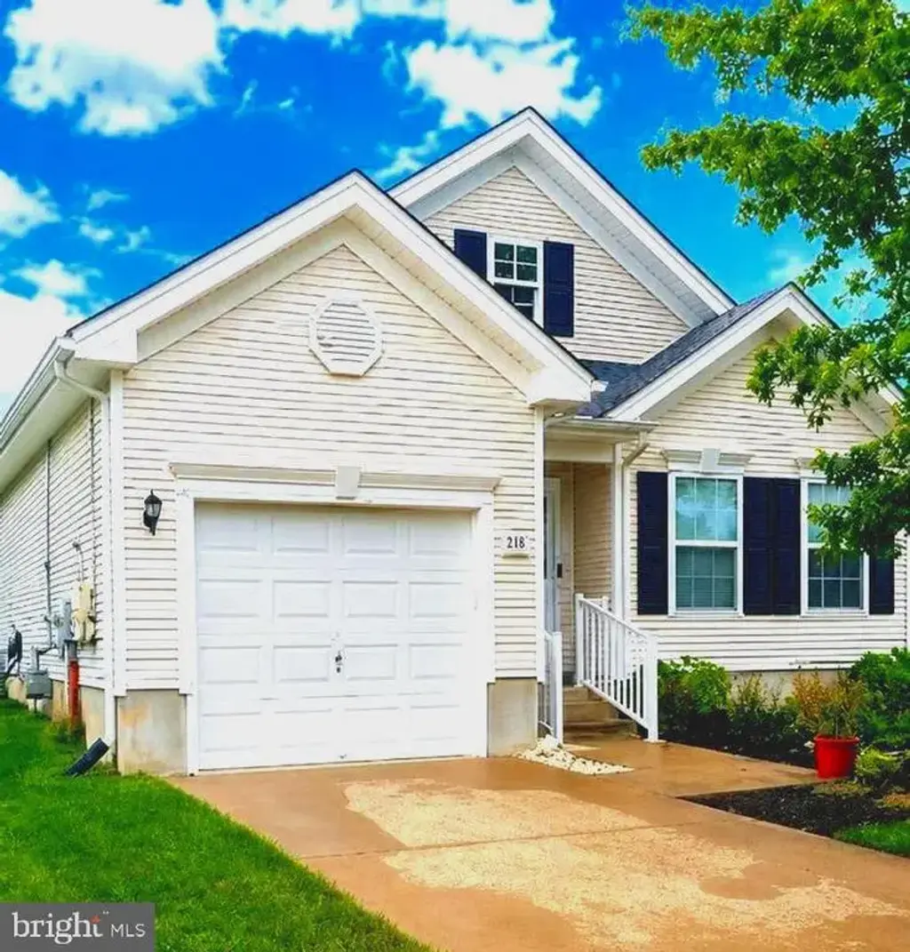 211 Cottage St, MILLVILLE