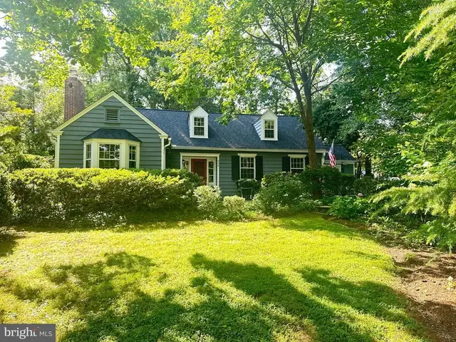 646 Beechwood Dr, Havertown