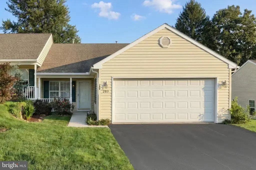 289 Winners Circle Dr, RED LION