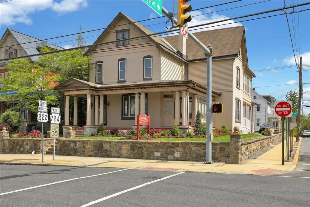 301 W Lancaster Ave, READING