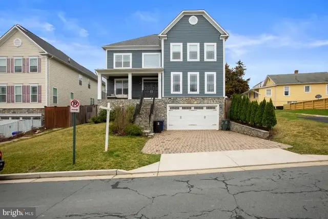 849 N Jacksonville St, Arlington
