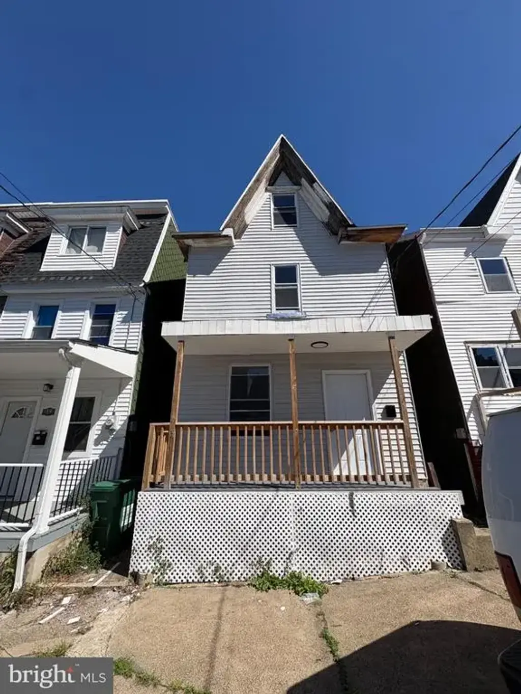 21 S Locust St, MOUNT CARMEL