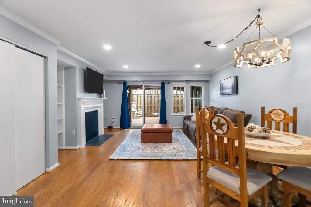 3401 Lakeside View Dr #18-3, FALLS CHURCH