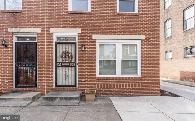 1423 E Baltimore St, Baltimore