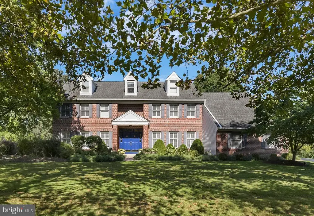 2 Old Bridle Path, LAWRENCEVILLE