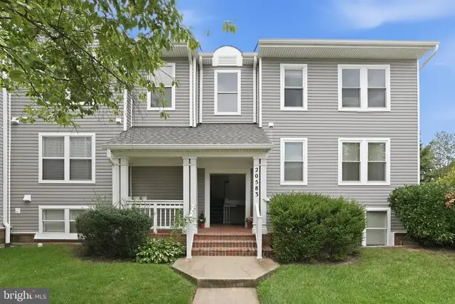 20583 Snowshoe Sq #301, Ashburn