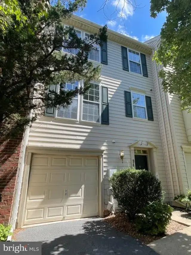 9424 Singleton Pl, Frederick