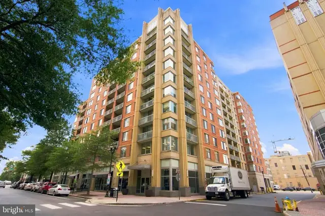 1020 N Highland St #509, Arlington