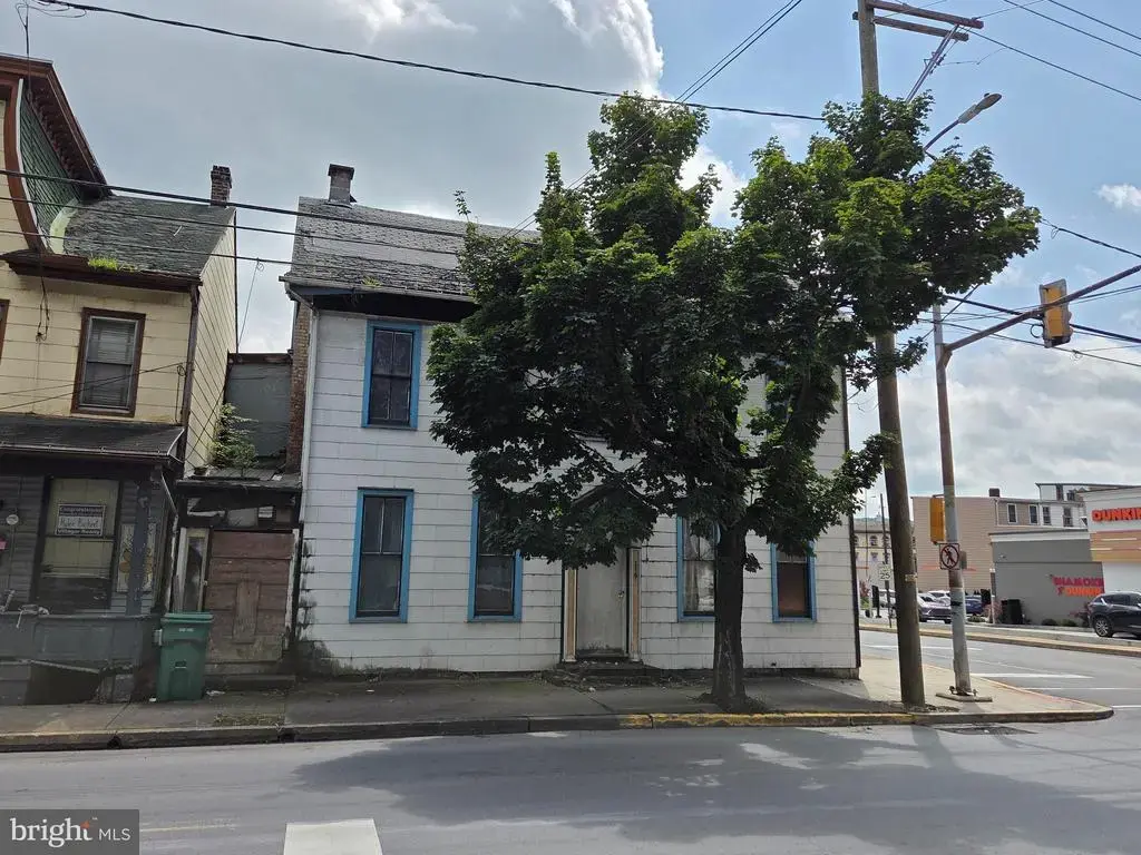 116 W Sunbury St, SHAMOKIN
