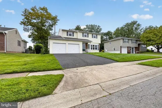 211 S Dillwyn Rd, Newark