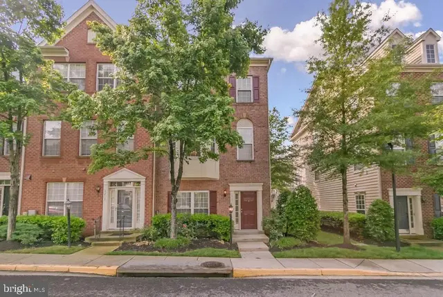 5217 Maries Retreat Dr #114, Bowie