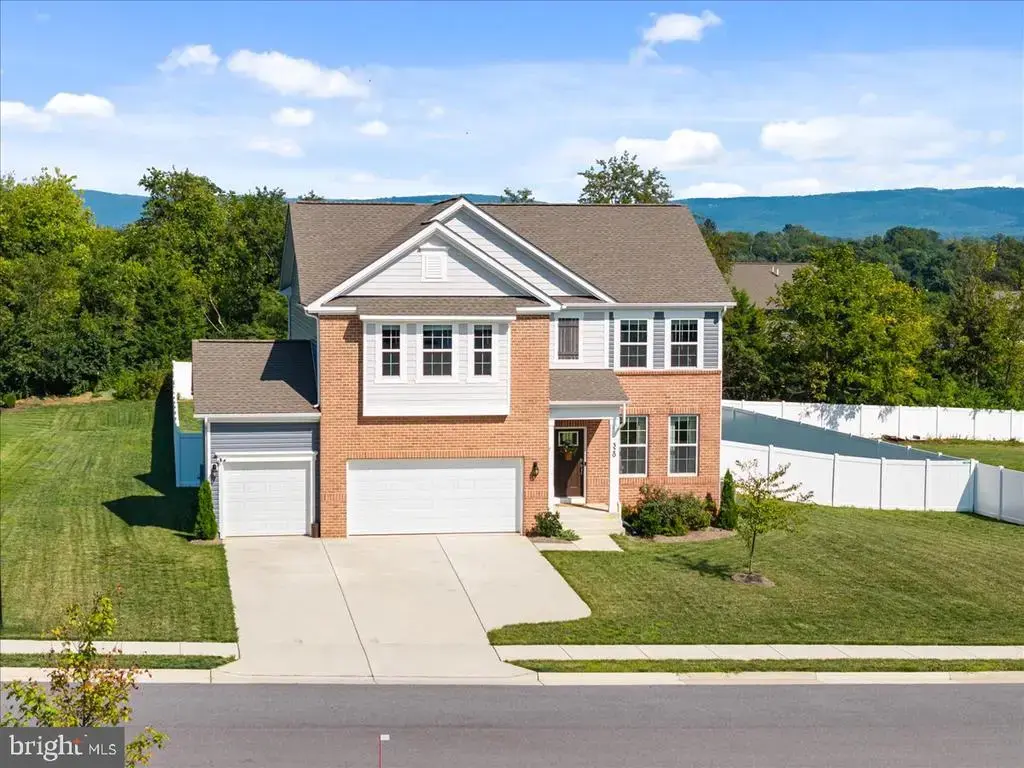 320 Tyson Dr, BERRYVILLE