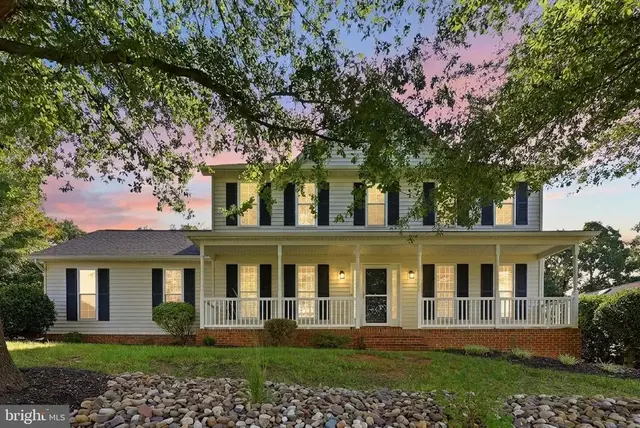 302 Canyon Rd, Winchester