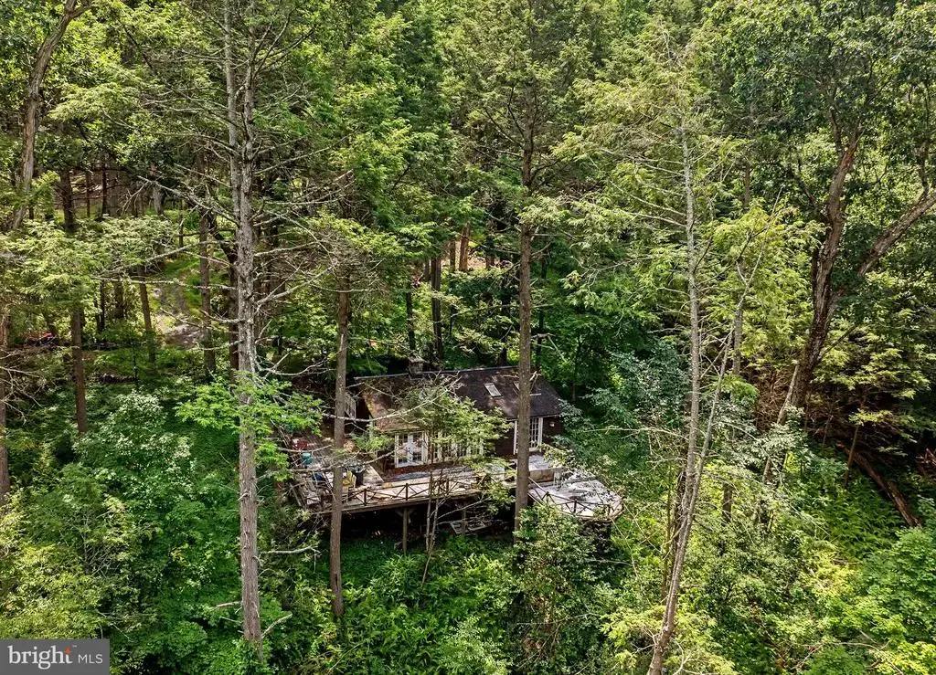 10 Ledge Ln, PIPERSVILLE