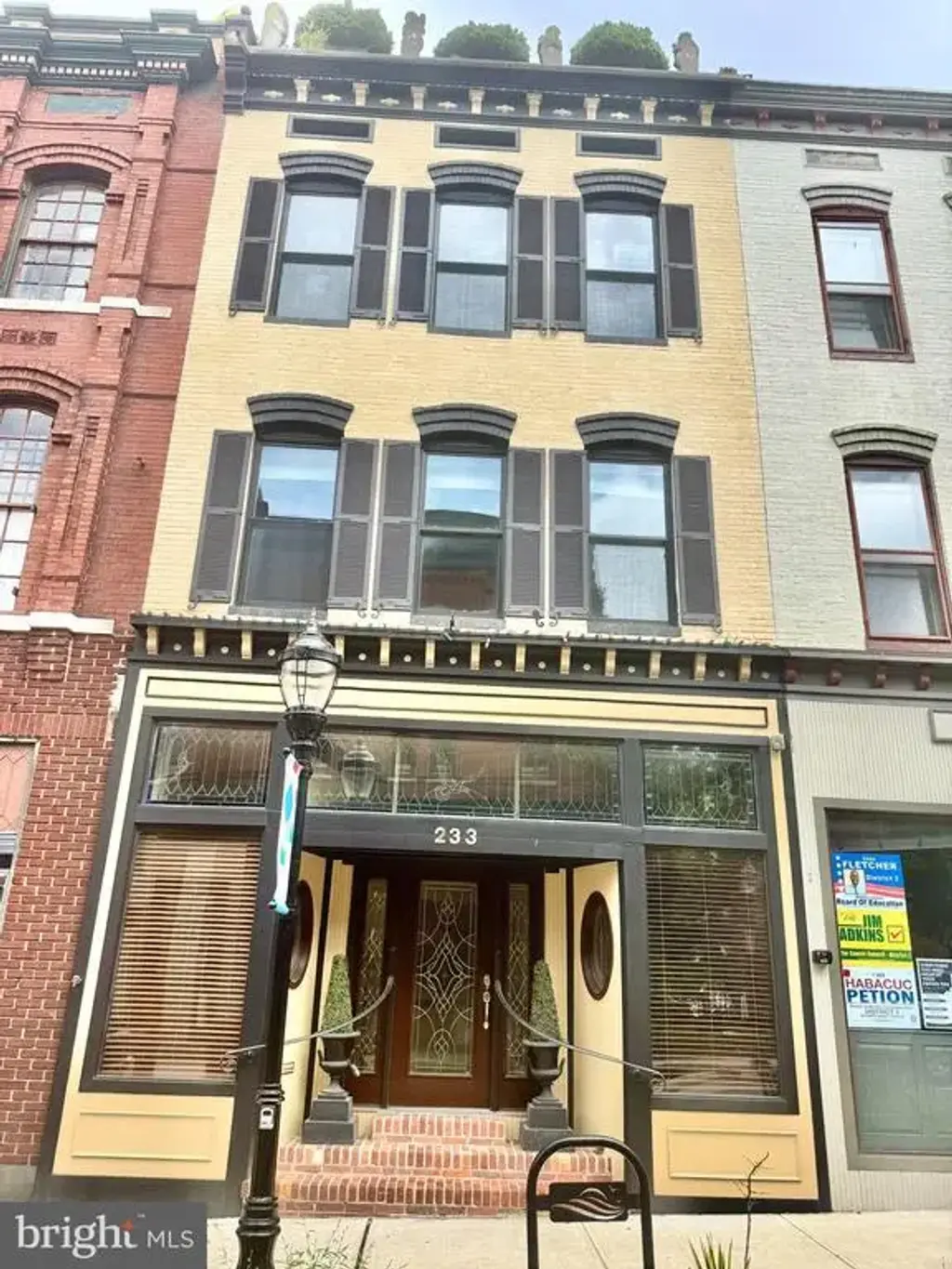 233 W Main St, SALISBURY