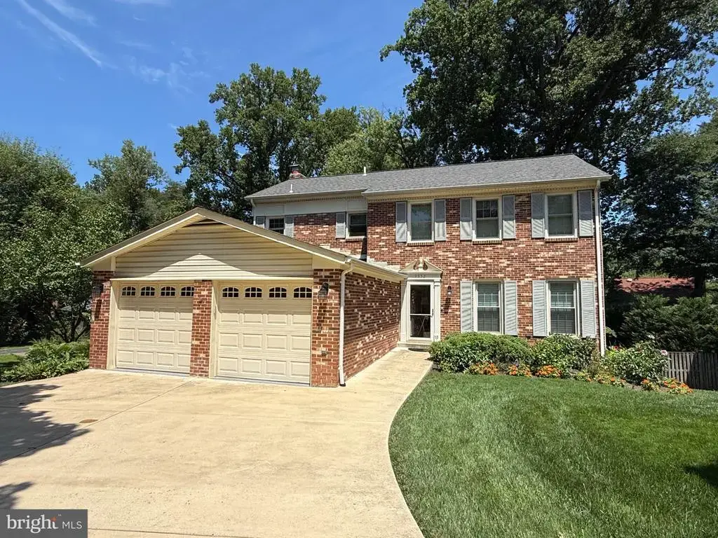 9552 Grande Oaks Ct, VIENNA