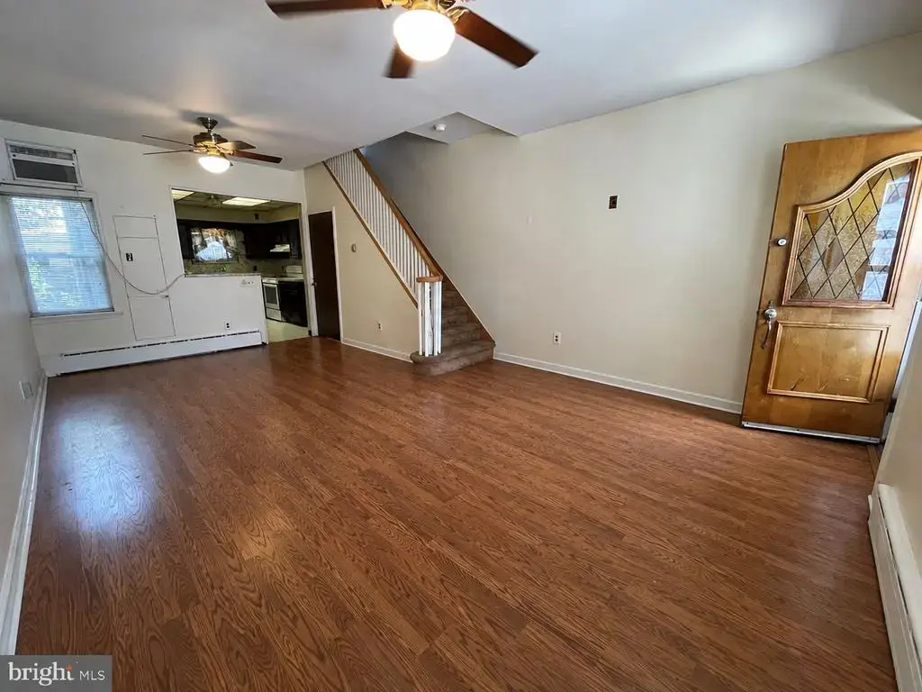 331 Roseberry St, PHILADELPHIA