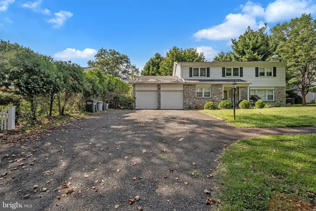 1026 Gravel Hill Rd, SOUTHAMPTON