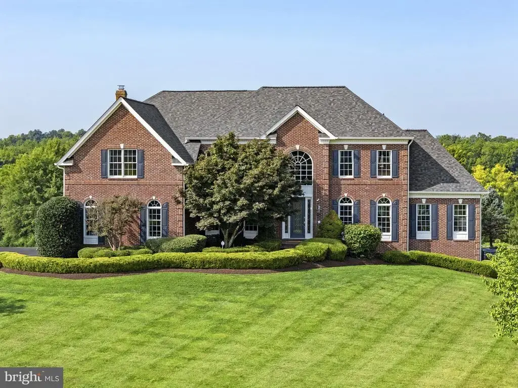 14925 Bankfield Dr, WATERFORD