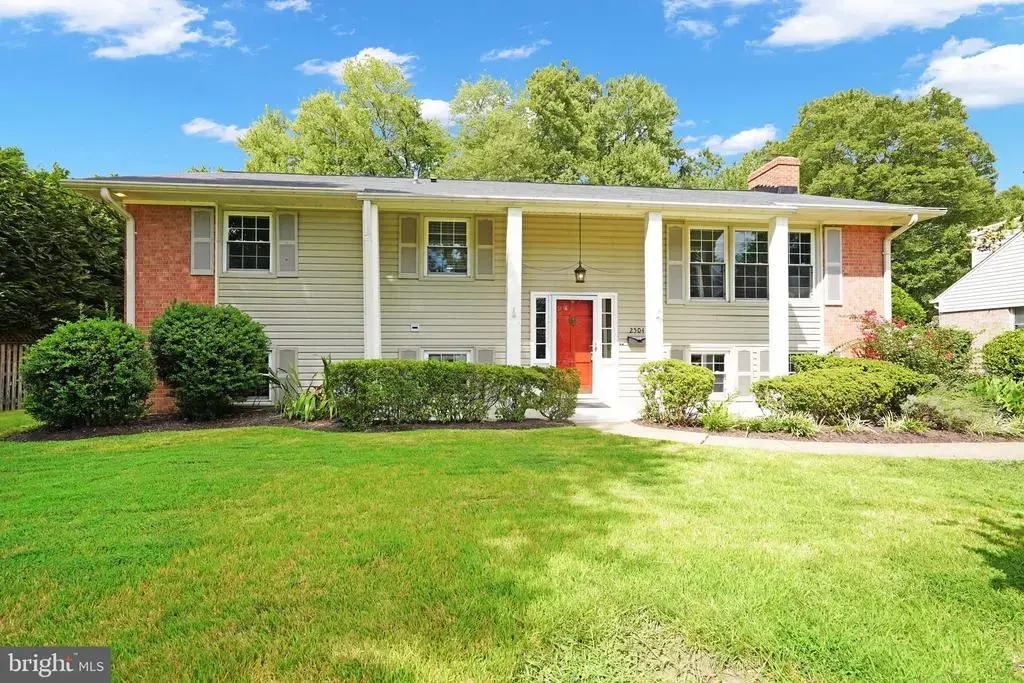 2504 Stirrup Ln, ALEXANDRIA