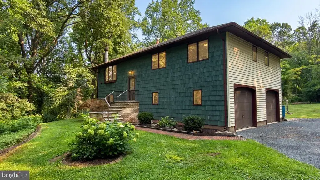 32 Gravel Hill Rd, ASBURY