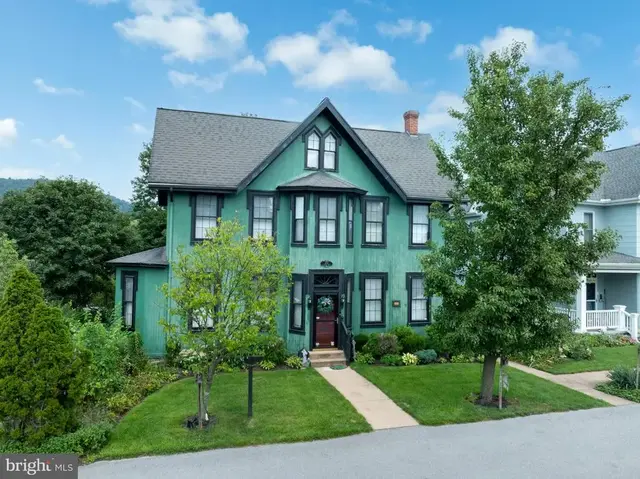 223 W Curtin St, Bellefonte