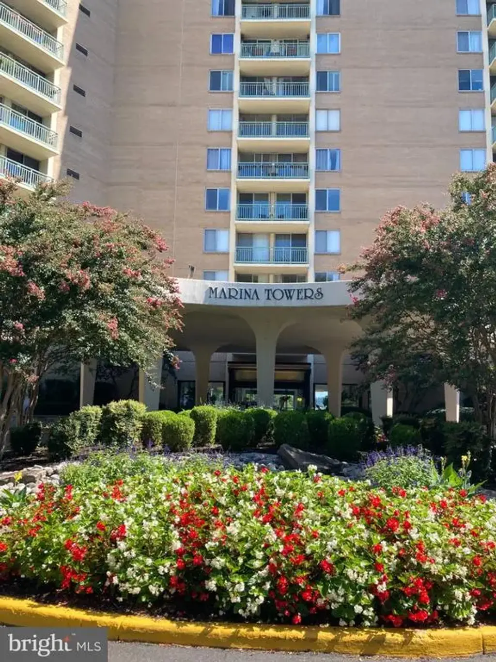501 Slaters Ln #403, ALEXANDRIA