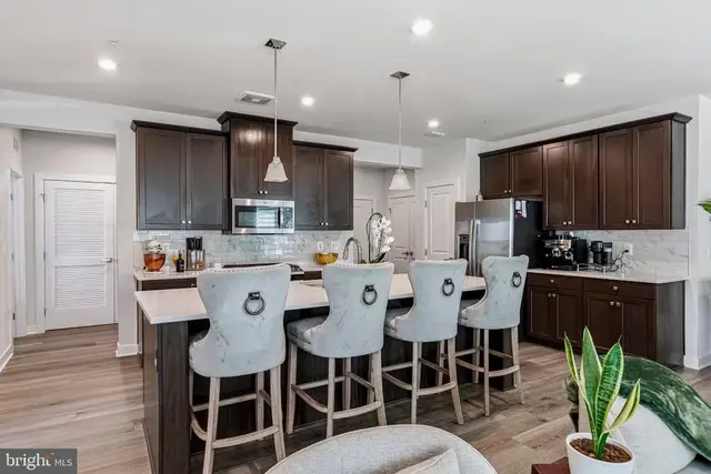 46294 Mount Milstead Ter #101, Sterling