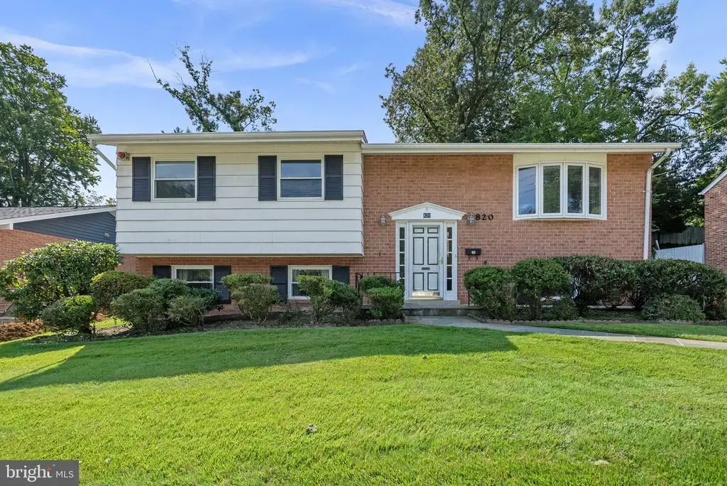 820 Lamberton Dr, SILVER SPRING