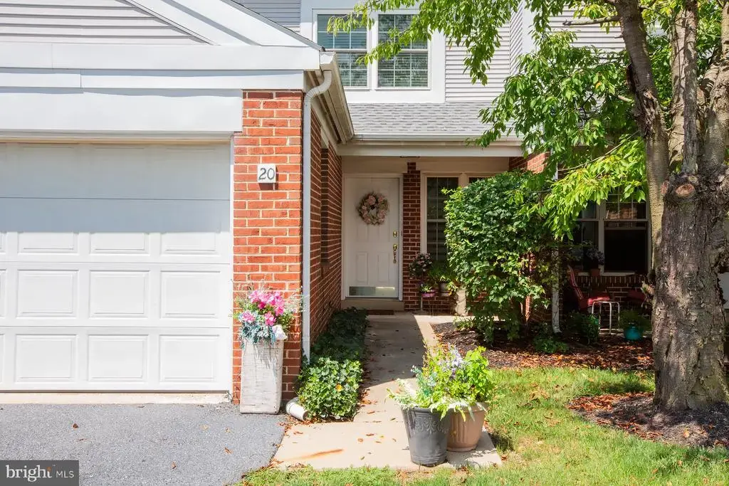 20 Toll Gate Sta, LANCASTER