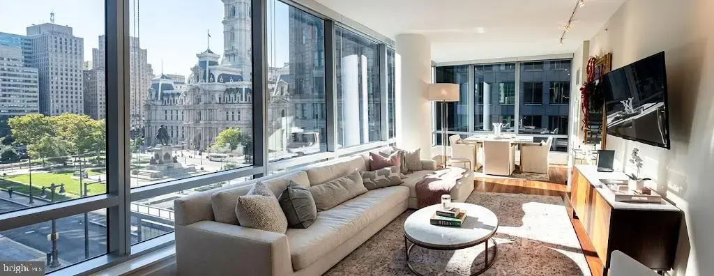 1414 S Penn Sq #17h, PHILADELPHIA