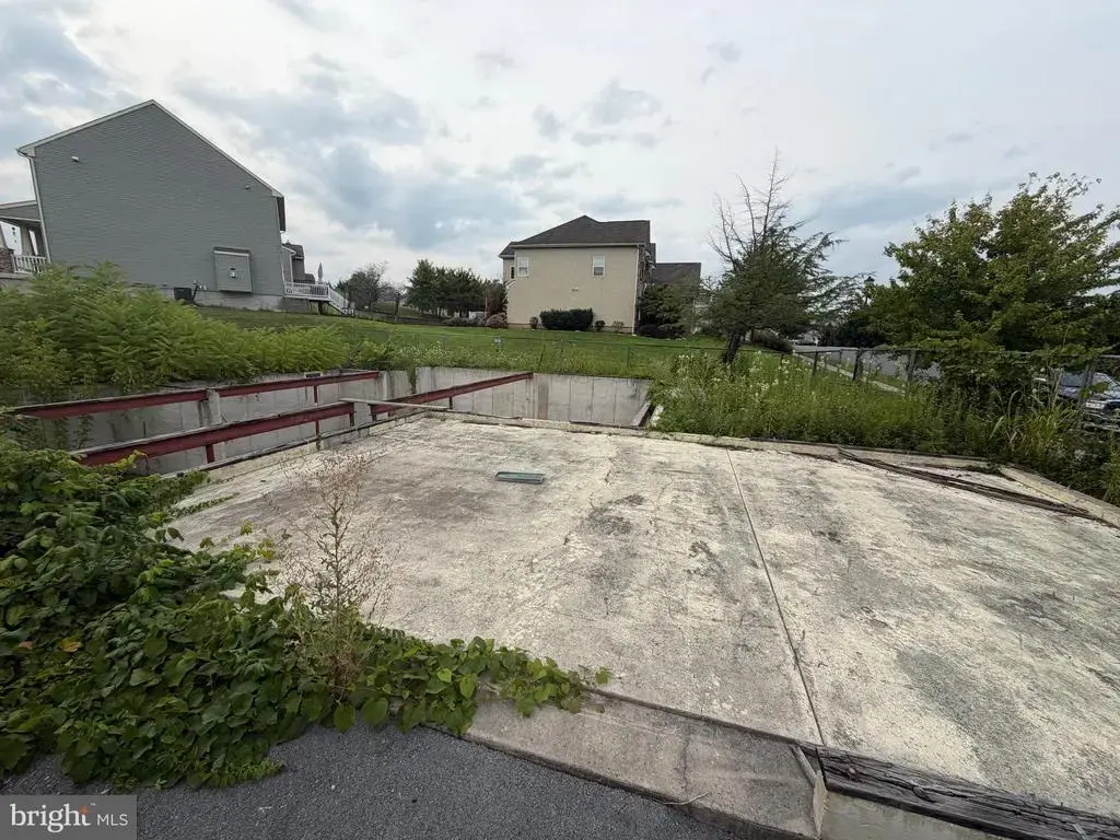 512 Creekside Boulevard, WAYNESBORO