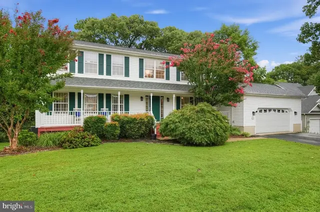430 Overlook Dr, Lusby