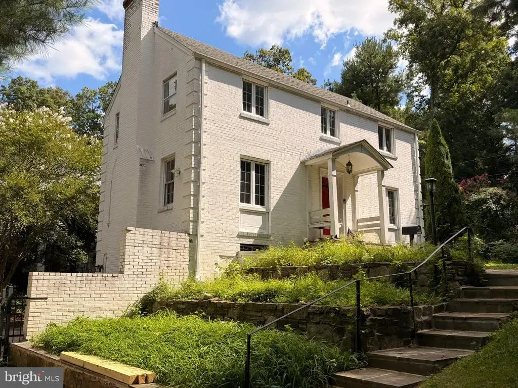 5401 Massachusetts Ave, BETHESDA
