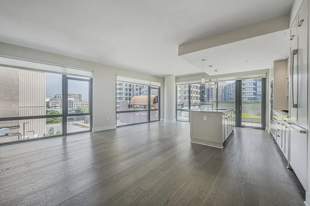 4960 Fairmont Ave #603, BETHESDA