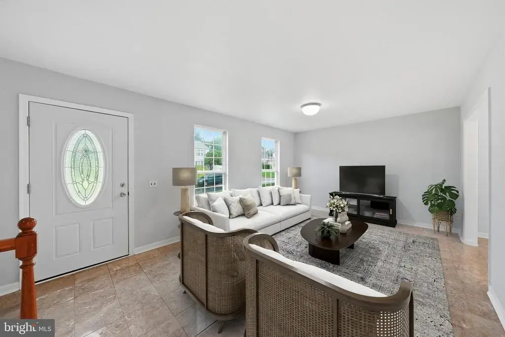 10101 Madronawood Dr, LAUREL