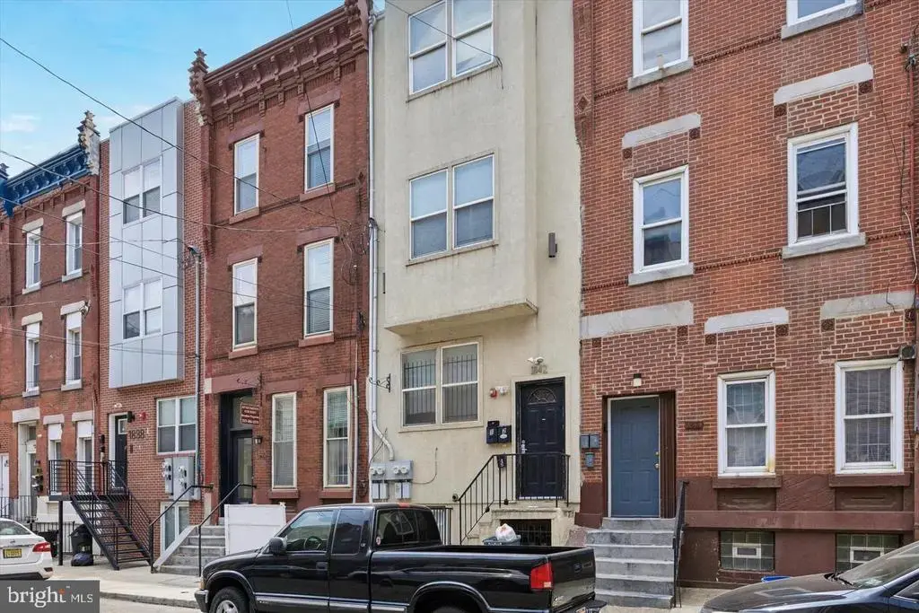 1842 N 17th St, PHILADELPHIA