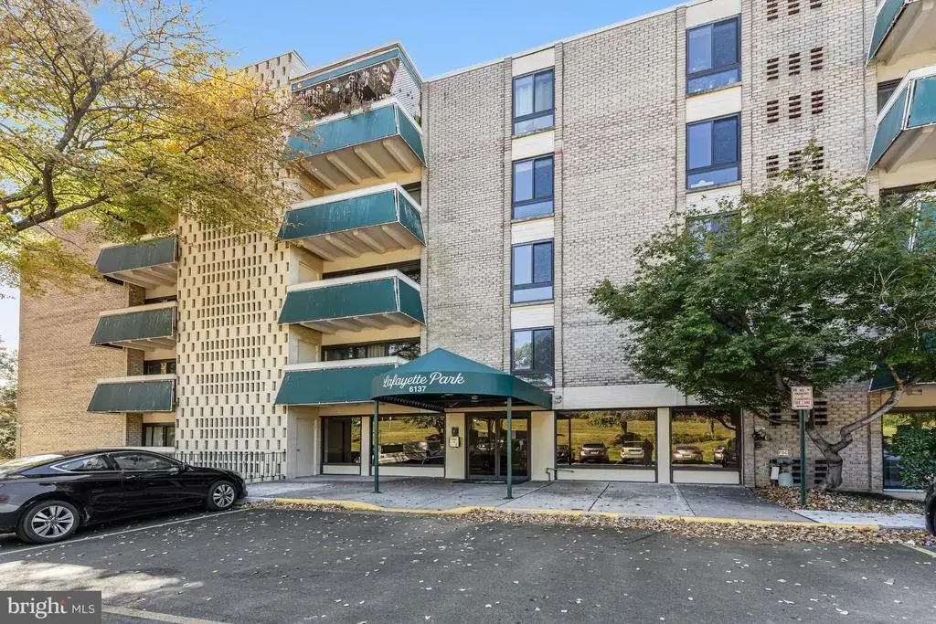 6137 Leesburg Pike #506, FALLS CHURCH