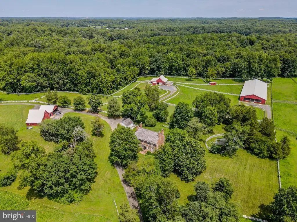 246 Mill Swamp Rd, EDGEWATER