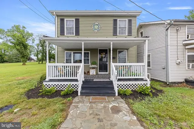 143 N Water St, Woodstock