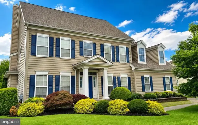 1009 Essex Dr, Bensalem