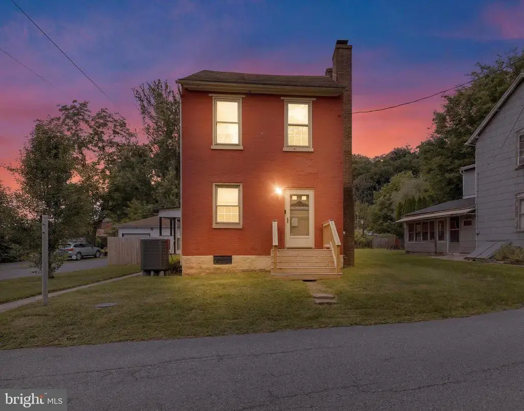 26 S Schuylkill Ave, LEESPORT