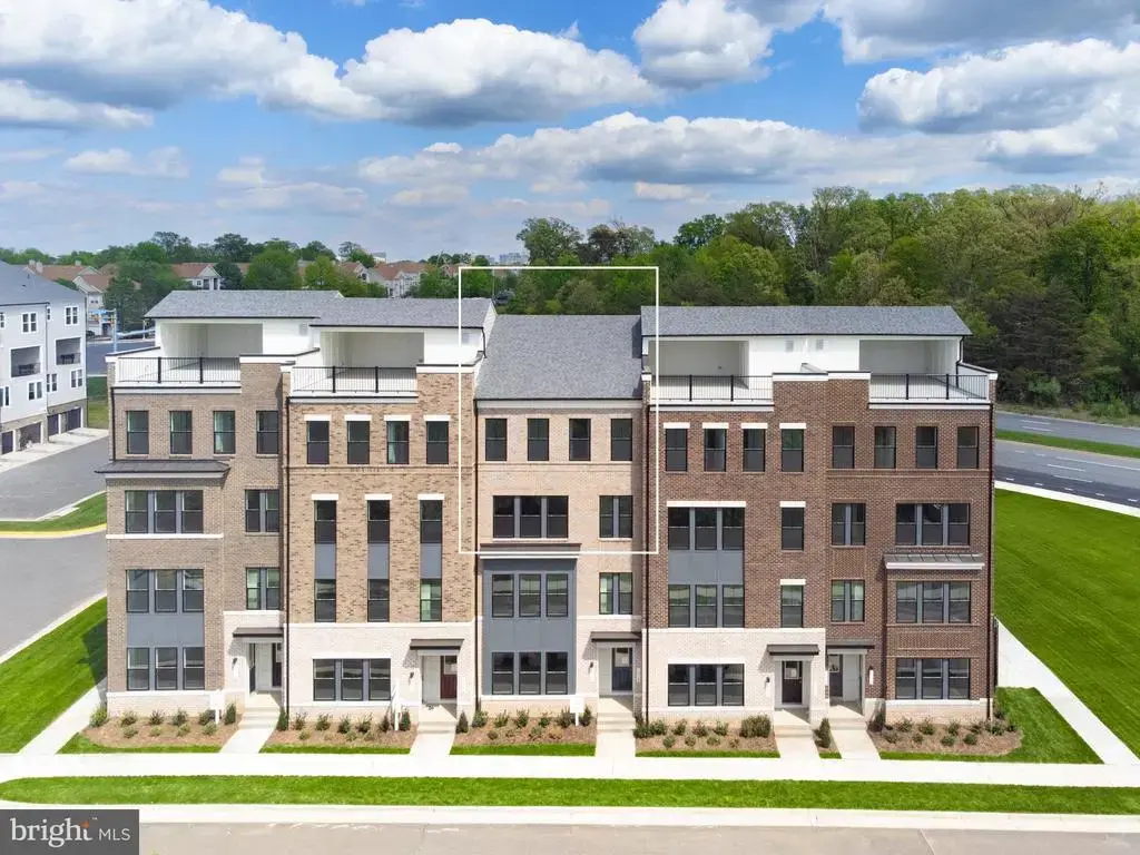 13708 Aviation Place, HERNDON