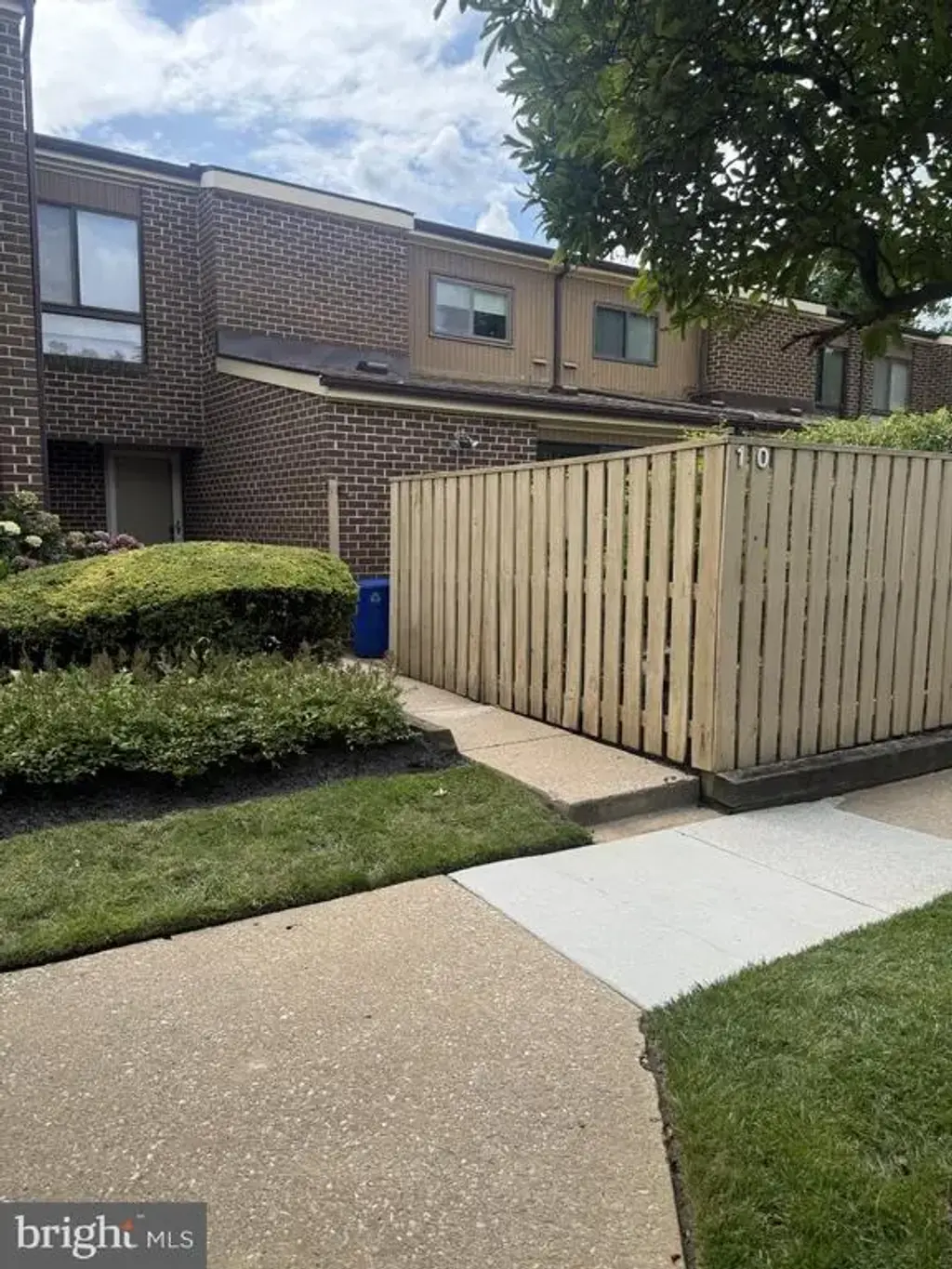 10 Cobbler Ct #f, BALTIMORE