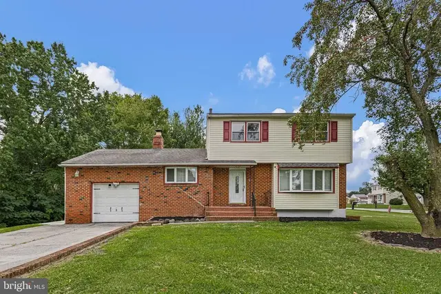 2 Skelton Dr, New Castle