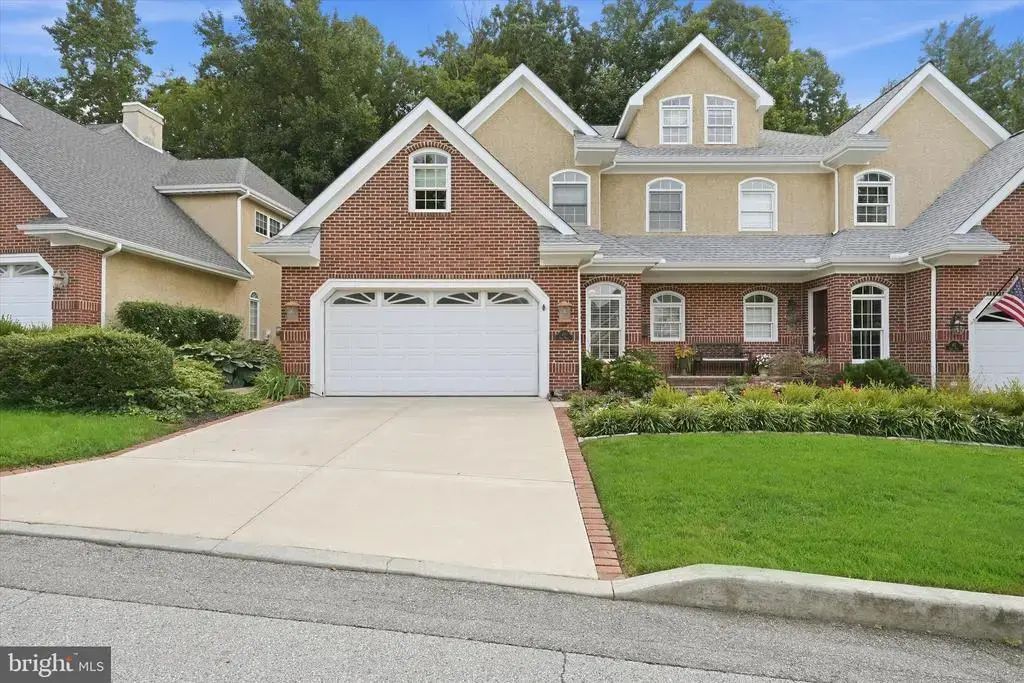 45 Hill Rd, WILMINGTON